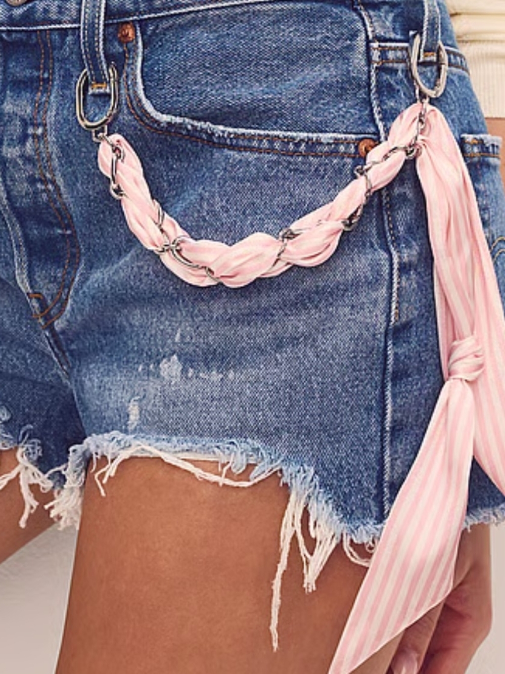 Victoria's Secret
Scarf Chain Bag Charm